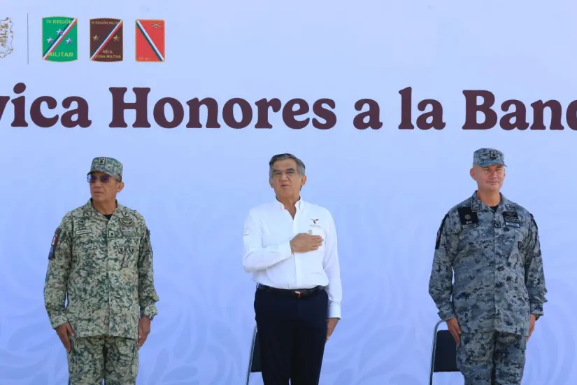 Los honores a la Bandera se llevaron a cabo en las instalaciones del 77 Batallón de Infantería en Ciudad Victoria. Foto: Carlos García
