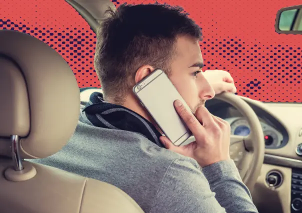¿Usas el celular mientras manejas? Esto debes saber de las multas en Escobedo