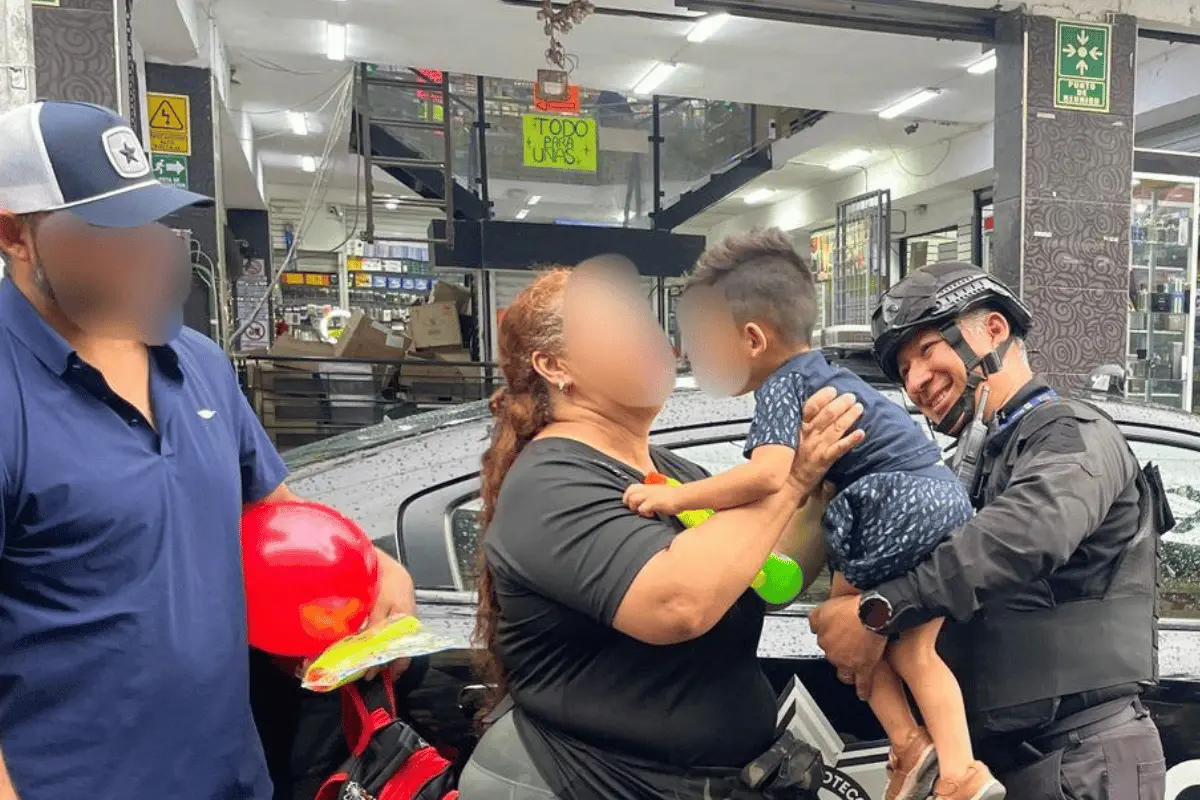 La situación de extravío ocurrió en cuestión de minutos. Foto: Policía de Monterrey.