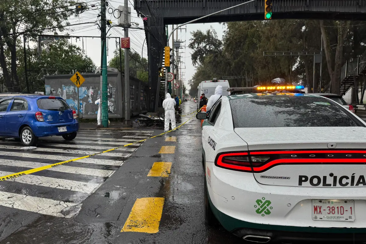 Accidente de motocicleta en Iztacalco en CDMX. Foto: Luis Antonio Alfaro
