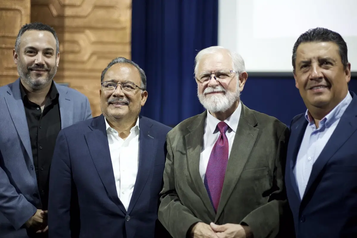El alcalde de Escobedo, Andrés Mijes, durante su participación en el Acuerdo Nacional de Municipios por la Economía Circular en la Ciudad de México. Foto: Facebook Andrés Mijes