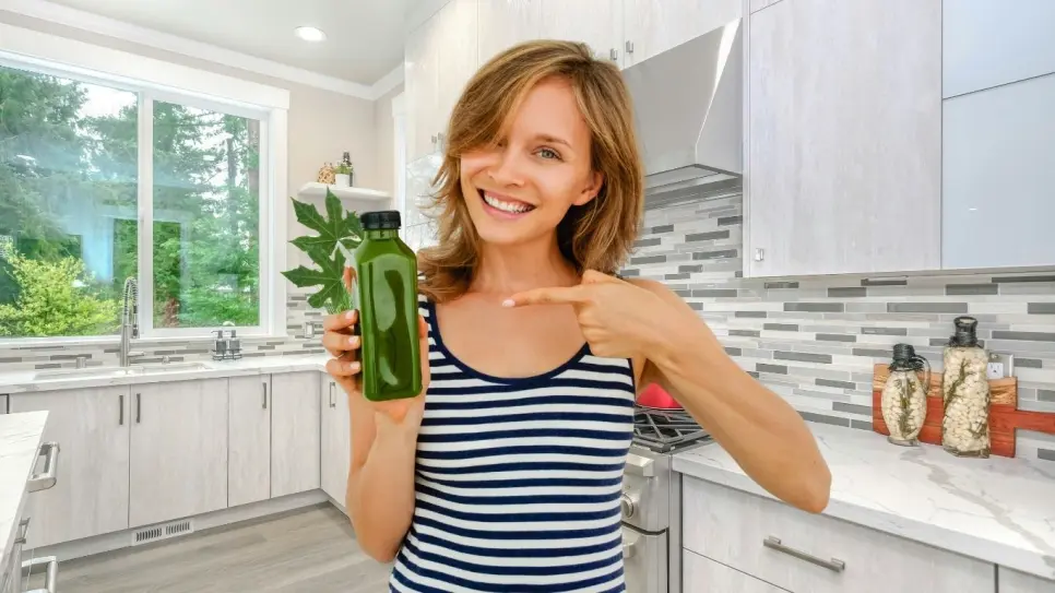 ¿Cómo preparar agua de chaya para desintoxicar el cuerpo este verano?