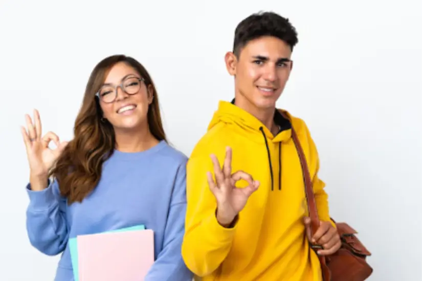 Tienes hasta el 25 de agosto para tramitar tu beca | Foto: Freepik