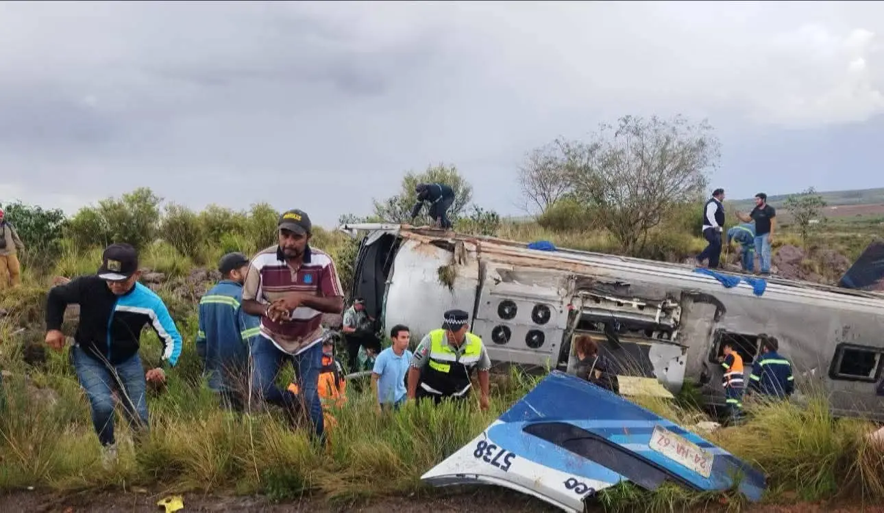 Pierde la vida una niña en accidente en la carretera Durango- Zacatecas. Foto: Especial.