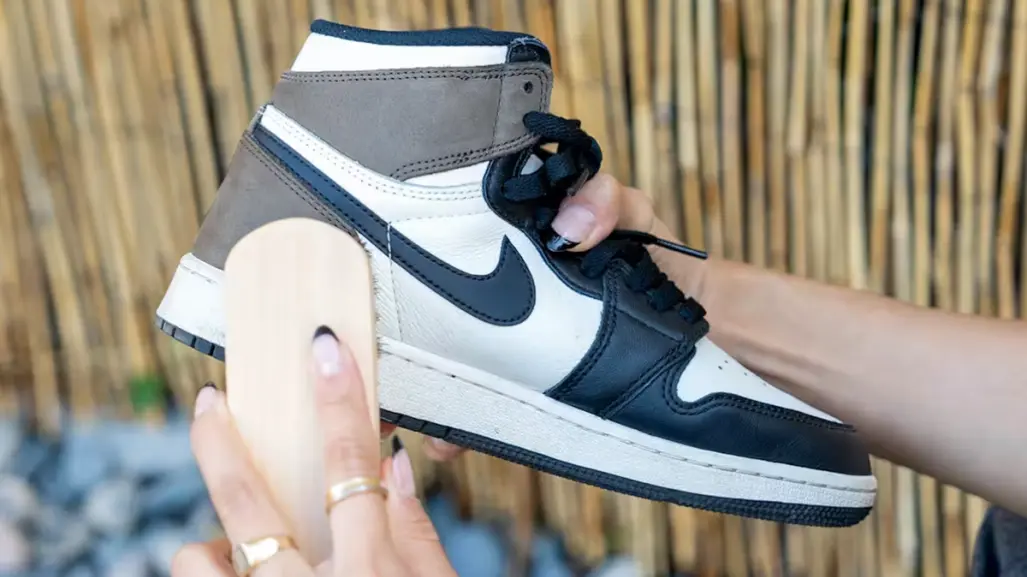 Cómo limpiar tus tenis en casa: 6 pasos para que queden impecables