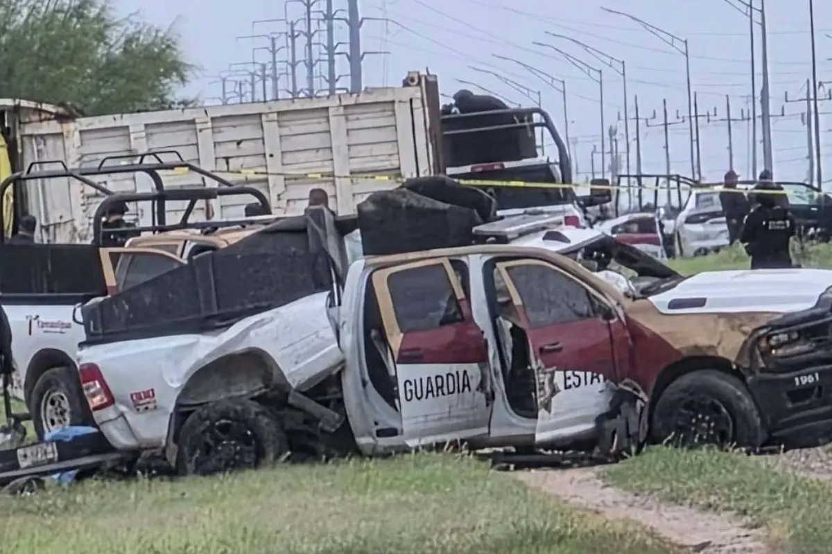 Unidad en la que viajaban los elementos de la Guardia Estatal en Nuevo Laredo. Foto: Carlos García