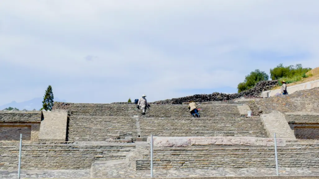Lluvias causan desprendimiento de la pirámide de Cholula en Puebla