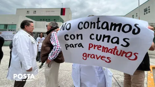 Médicos protestan en Toluca: denuncian falta de insumos y pagos en Hospital de la Mujer