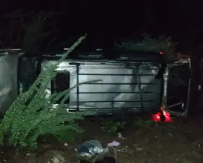 Tamborazo de Villa sufre volcadura en Durango y muere uno de sus integrantes