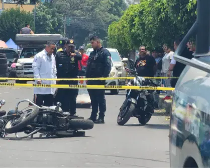 Choque entre motos deja un muerto en Azcapotzalco; salió proyectado contra un árbol