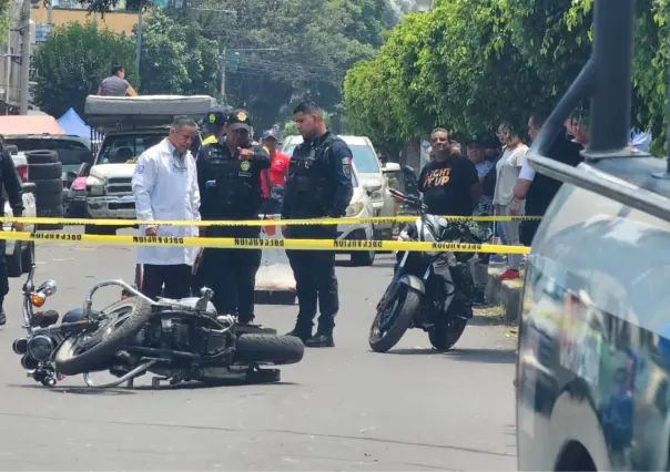 Choque entre motos deja un muerto en Azcapotzalco; salió proyectado contra un árbol