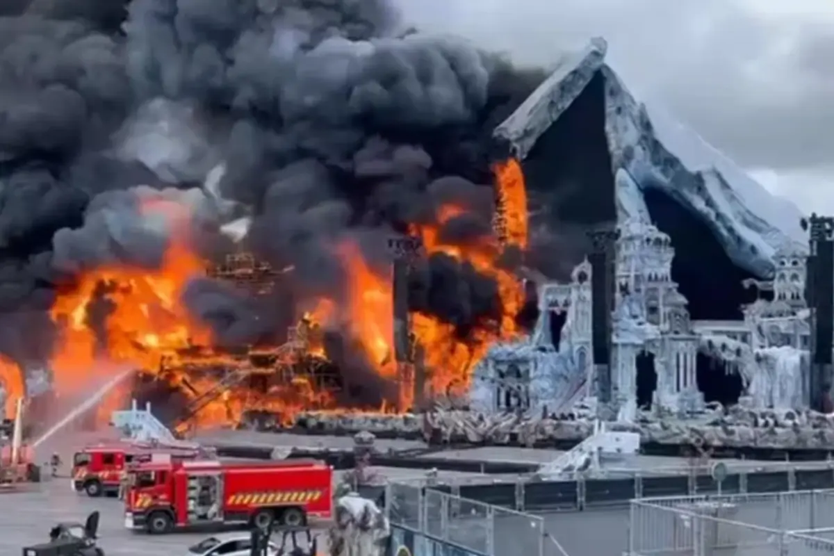 Tomorrowland 2025: un incendio destruye el escenario principal (Foto: Canva)