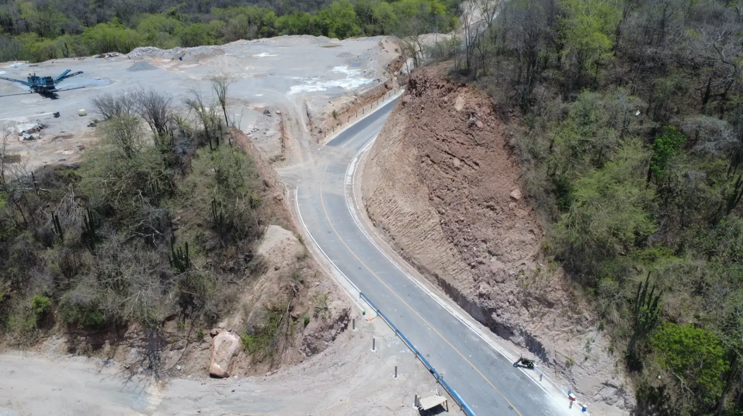 ¿Cuántos kilómetros de la carretera San Ignacio - Tayoltita están en Durango? | Foto: SCIT, Gobierno de México