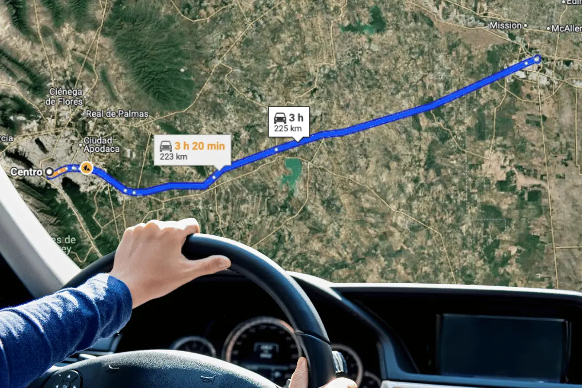 Tras preguntar a Google Maps por una ruta rápida entre Monterrey, Nuevo León y Reynosa en Tamaulipas, ofreció la siguiente ruta. Foto: Canva.