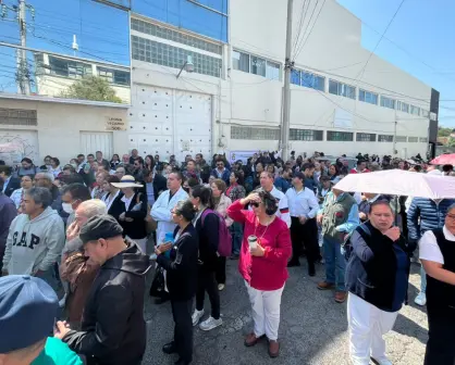 Trabajadores de salud van a paro en Toluca; acusan incumplimientos y desabasto de medicamentos