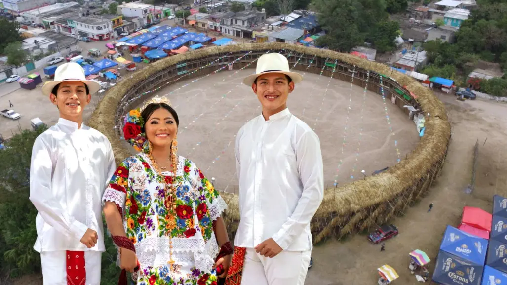 Tablados en Yucatán: el coso taurino que aparece y desaparece cada fiesta del pueblo