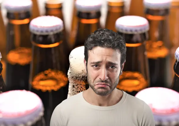 Caguamas falsas en CDMX, hombre compra cajas de cerveza y recibe agua con jabón
