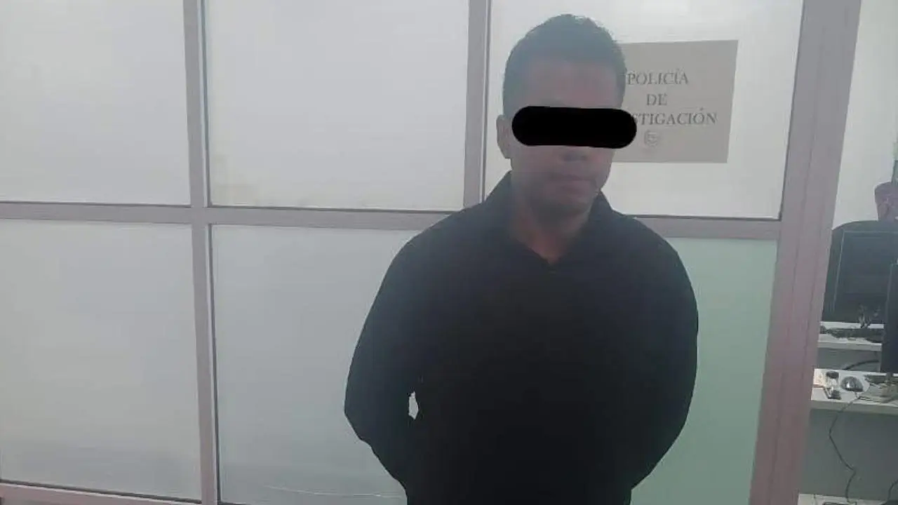 Detienen a maestro en Edomex por abuso sexual mientras padres acudían a firma de boletas. Foto: Abadiel Martínez / Canva