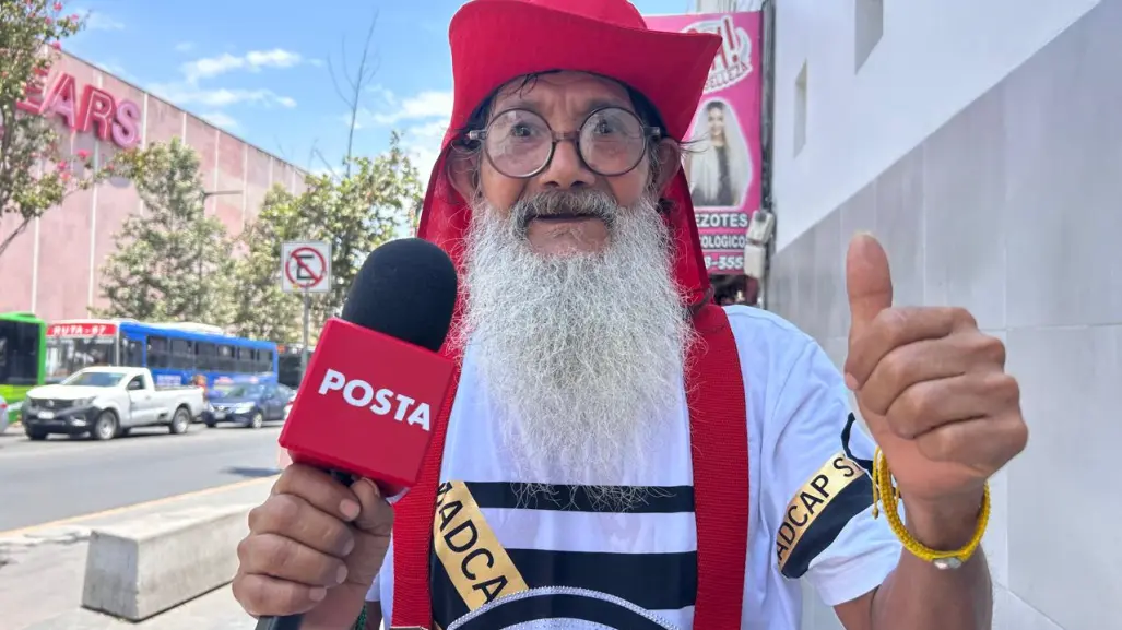 Conoce a Félix García, el bailador que contagia alegría en calles de Monterrey