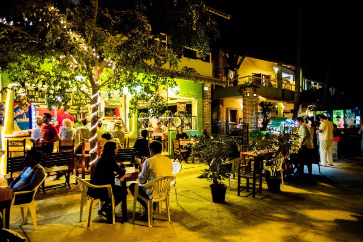 En la Riviera Nayarit puedes ir de vacaciones o tener una escapada de fin de semana por poco dinero, pero con un degustando platillos típicos, deliciosos y a precio bajo. Foto: rivieranayarit.com