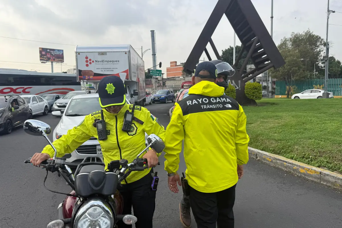 Elementos de tránsito de la SSC de CDMX. Foto: Ramón Ramírez