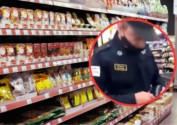 Policía de Neza es sorprendido robando en supermercado, fue detenido con las manos en la bolsa
