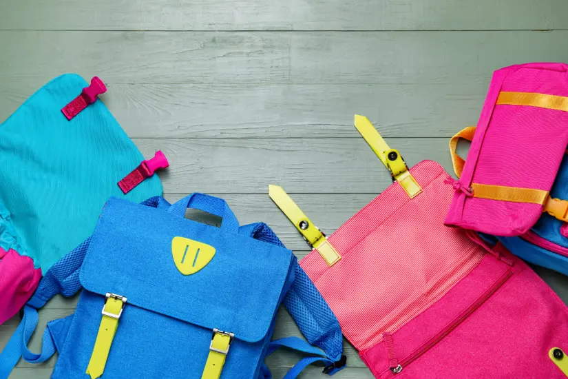 Con el inicio del ciclo escolar, elige mochilas duraderas y seguras recomendadas por la Procuraduría Federal del Consumidor. Foto: Canva