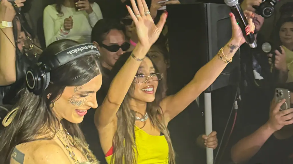 Khe calor y algo de frialdad: Al interior de la fiesta de Danna Paola en La Roma