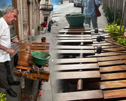 Leopoldo y la marimba, una historia de más de 50 años que hoy comparte en las calles de Durango 