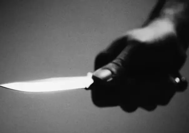 Mujer es atacada con cuchillo en la cabeza al proteger a su hijo de su pareja en Iztapalapa
