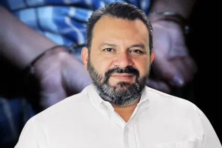 ¿Quién es Warnel May, exalcalde de Izamal, detenido por presunto robo de ganado?