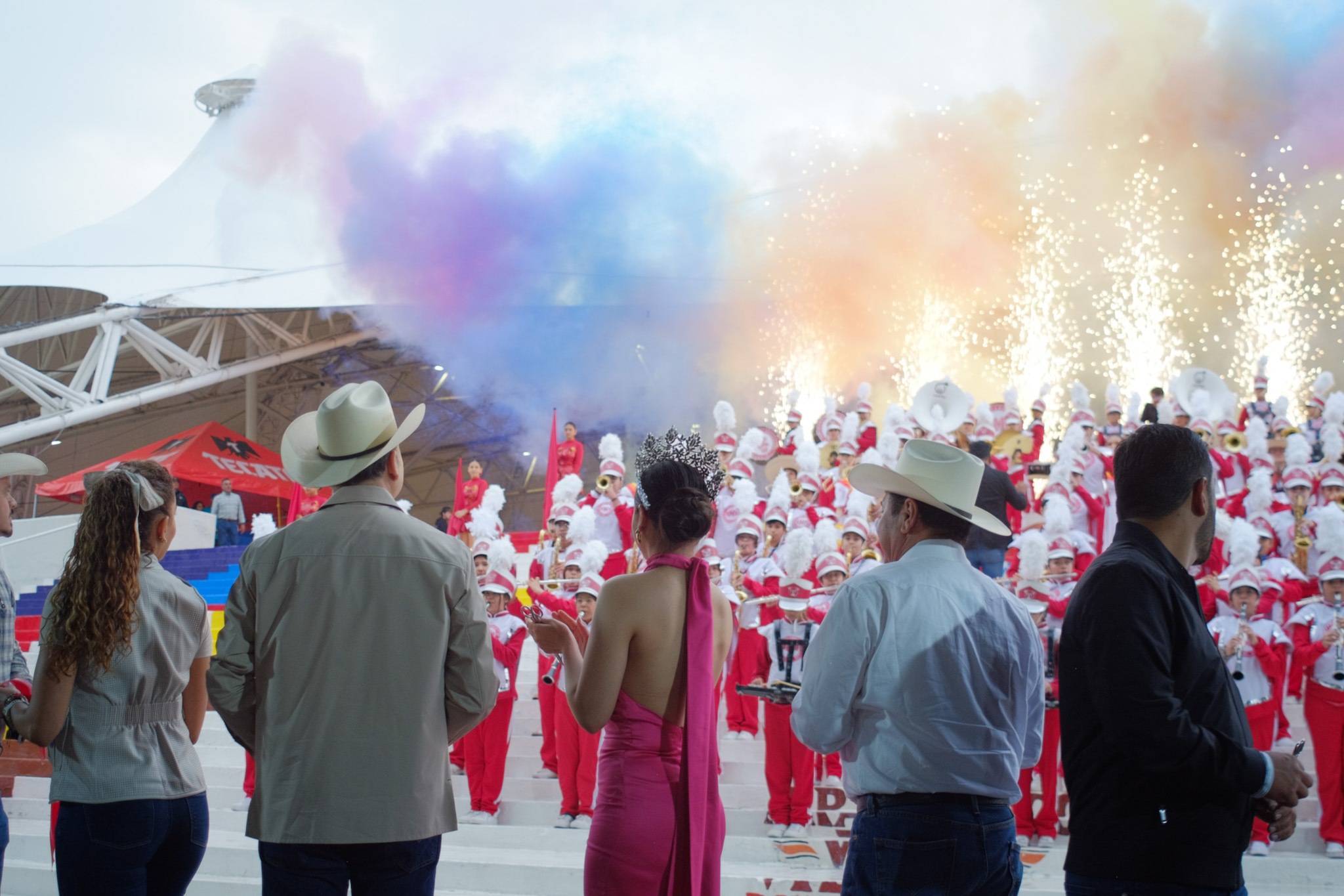 Arranca la Feria Nacional Villista 2025 con explosión de colores y marching band Arranca la Feria Nacional Villista 2025 con explosión de colores y marching band