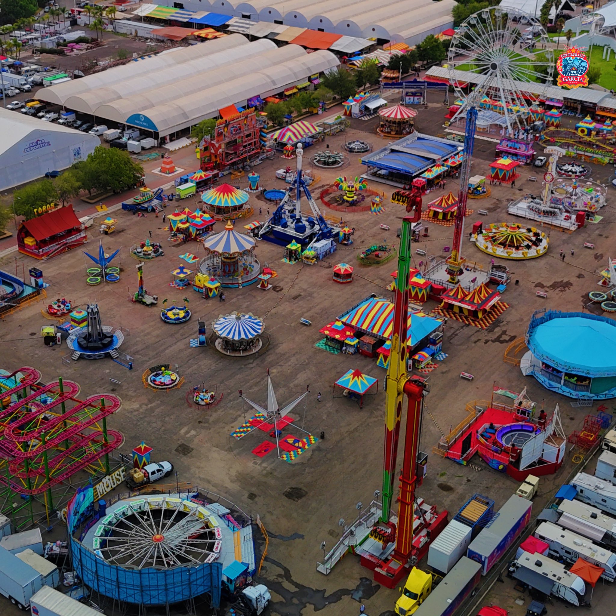 Llenan de luces, colores y diversión las atracciones mecánicas de la Feria de Durango Llenan de luces, colores y diversión las atracciones mecánicas de la Feria de Durango