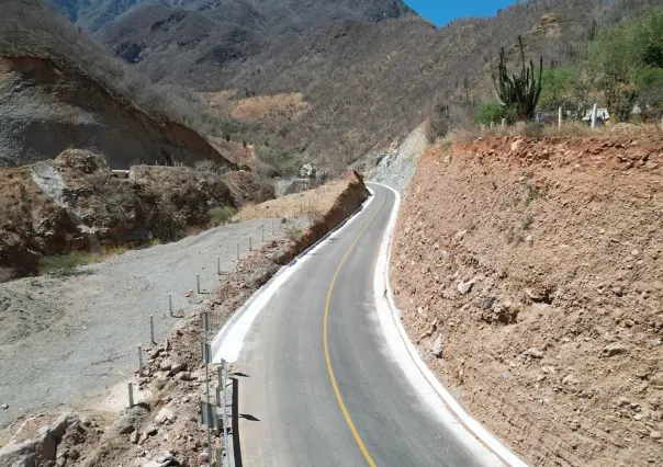 La carretera de Durango que conecta la San Ignacio - Tayoltita con la capital del estado