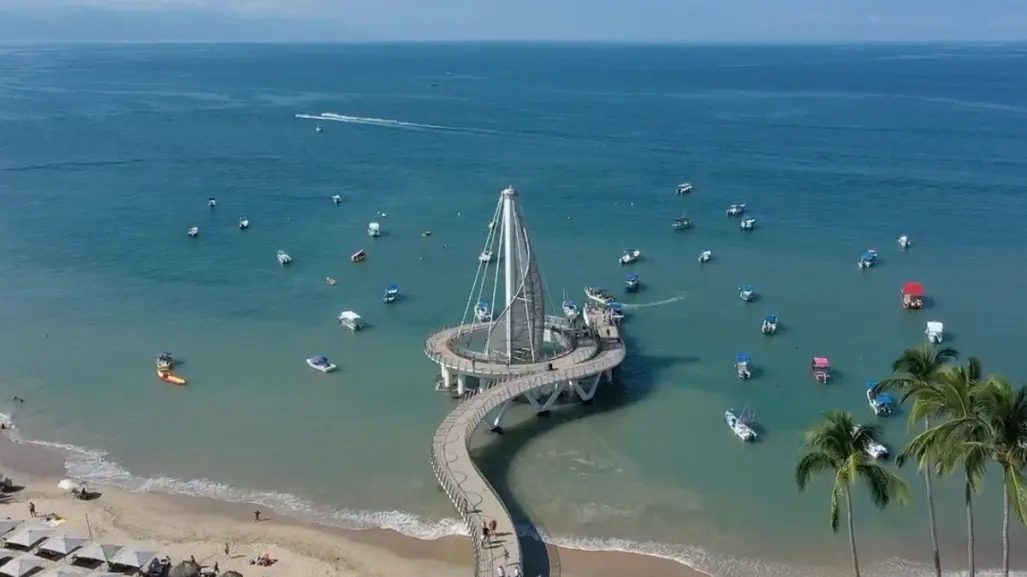 La playa de Jalisco ideal para pasar noches increíbles de fiesta y diversión