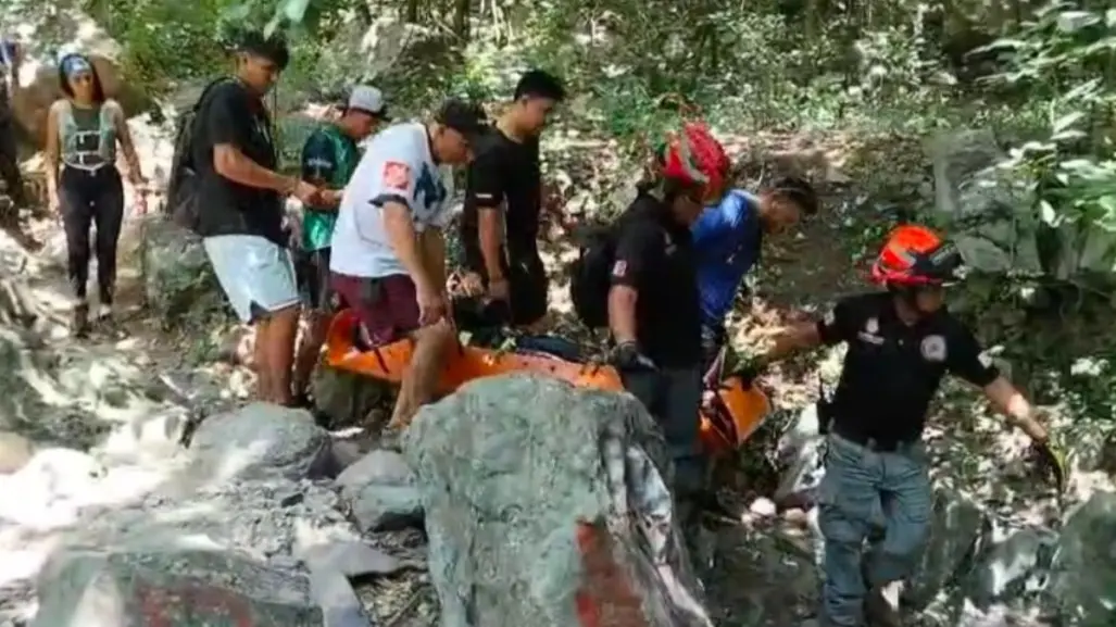 Protección Civil de Guadalupe realiza rescate en las cascadas del Cerro de la Silla