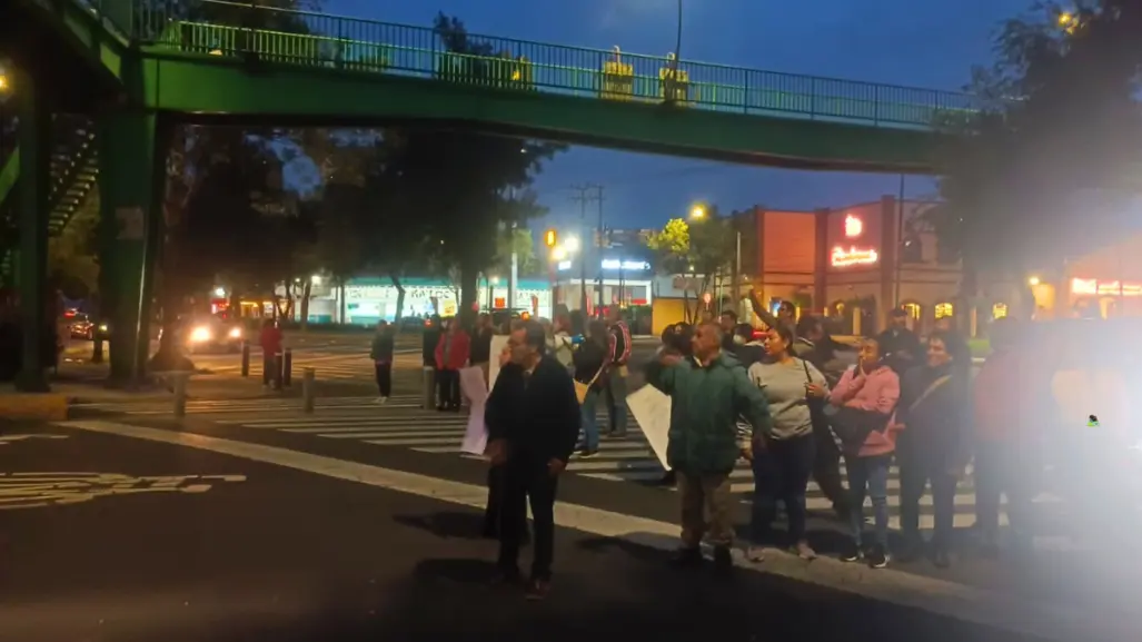 Protesta en Azcapotzalco: vecinos bloquean calles y piden freno a megaproyecto inmobiliario