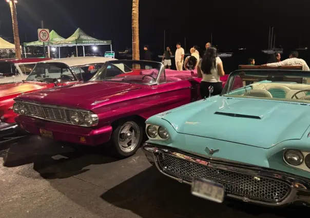 El malecón de La Paz rugió con el Festival de Autos Clásicos 2025