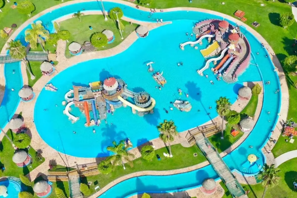 Este balneario en Ixmiquilpan se consolida como una opción ideal para disfrutar del agua, el sol y la naturaleza sin gastar de más. Foto: Parque Acuático Te Pathé