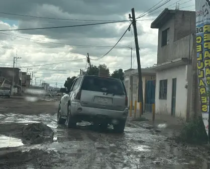 Esta calle de Durango se vuelve intransitable en temporada de lluvias ¿conoces otra?