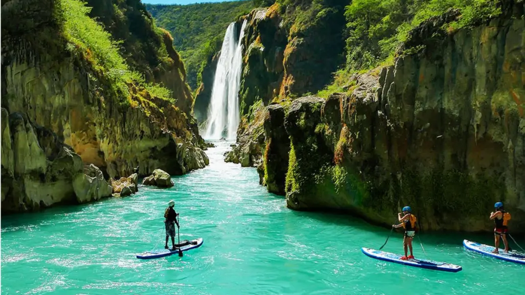 El mítico pueblo mágico oculto cerca de CDMX con la cascada más alta de todo San Luis Potosí