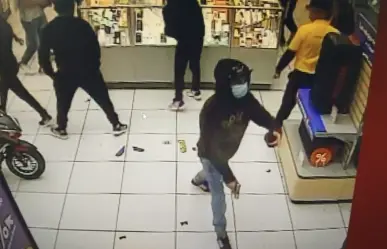 Asaltan Coppel Alzate en Ozumba roban 40 celulares y logran huir sin consecuencias