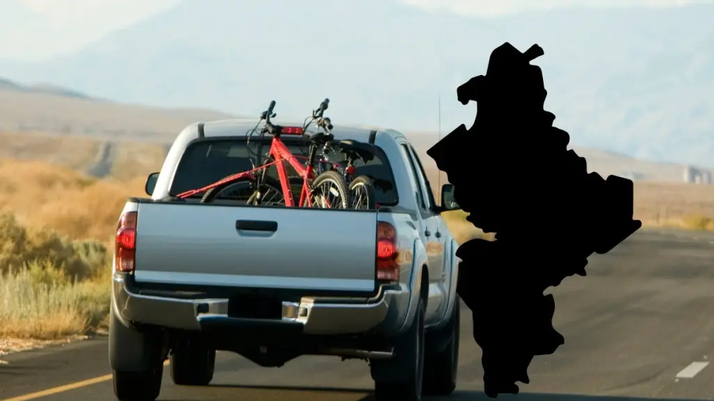 Esta carretera de Nuevo León te lleva en 4 horas a un ejido de entorno montañoso