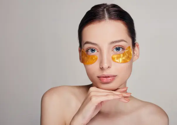 El truco con vinagre poco conocido para desinflamar ojeras
