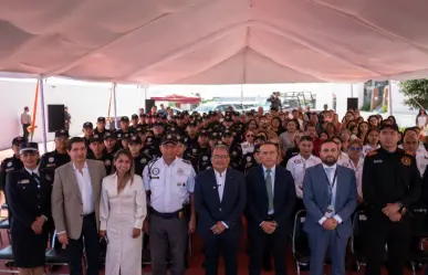 Escobedo continúa fortaleciendo a PROXPOL con nuevos policías y reconoce actos heroicos