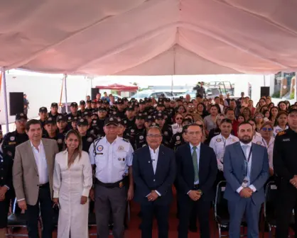Escobedo continúa fortaleciendo a PROXPOL con nuevos policías y reconoce actos heroicos