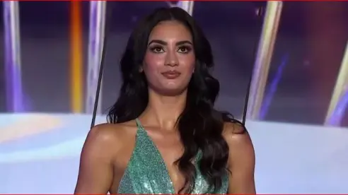 Candidata de Miss Universe Latina cae de las alturas en plena transmisión: VIDEO
