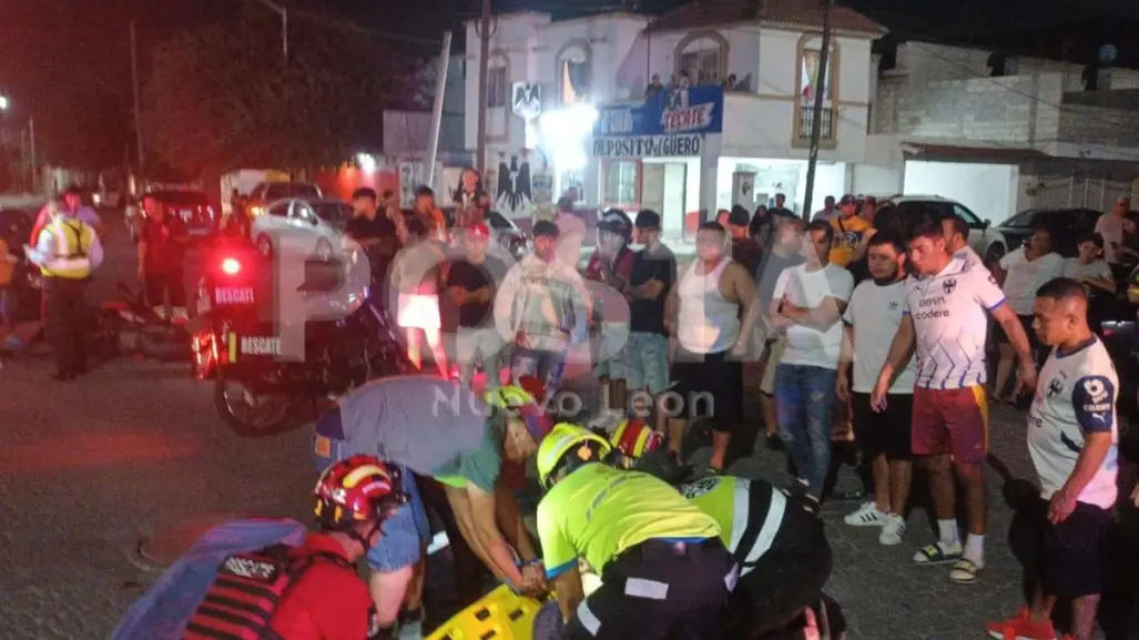 Choque deja motociclista gravemente herido en Monterrey