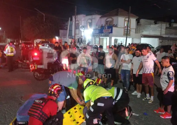 Choque deja motociclista gravemente herido en Monterrey