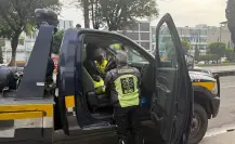 Policía salva a hombre al borde del suicidio en puente de Fray Servando, CDMX